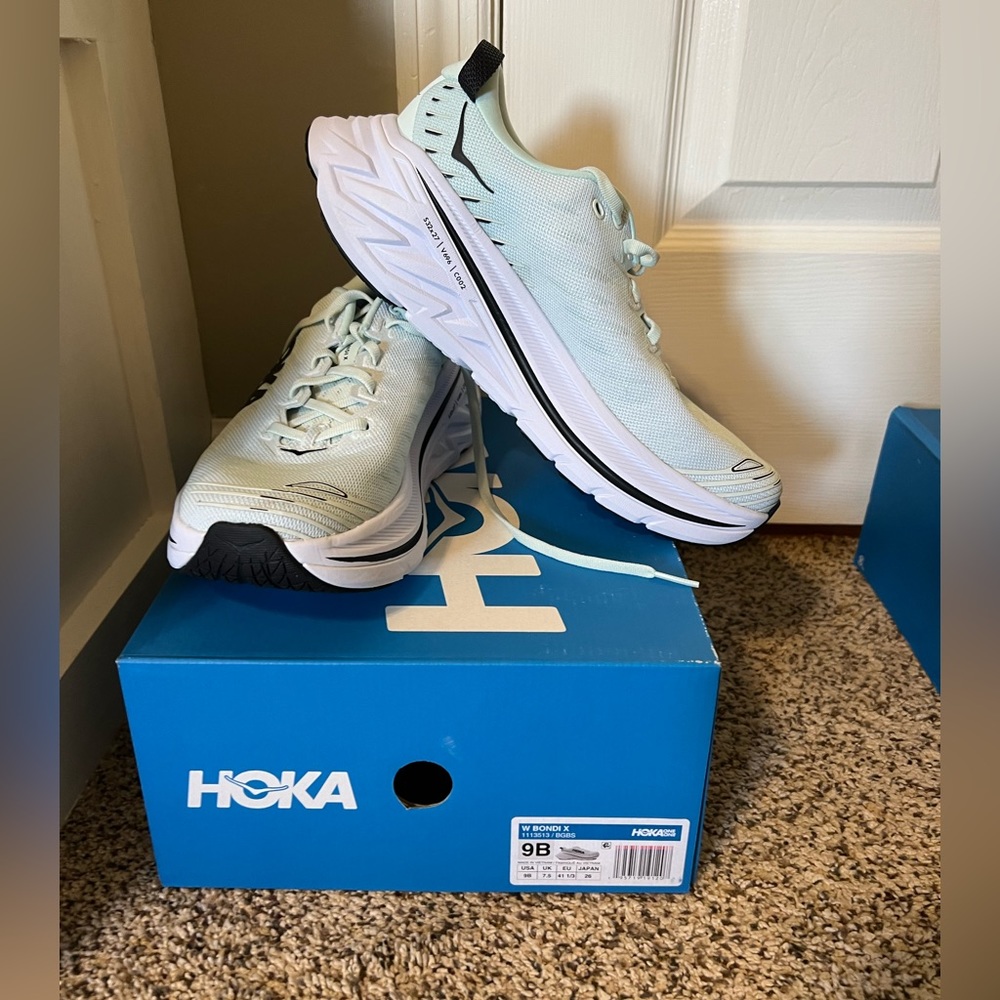 Hoka Bondi X Women 9B